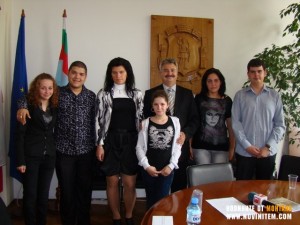 МОНТАНА ПООЩРИ  ТАЛАНТЛИВИТЕ СИ ДЕЦА