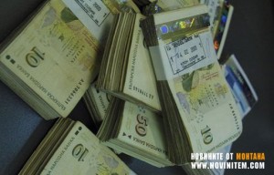СОЦИАЛНИТЕ ПОМОЩИ ОТНОВО И НА КАСА, В СЕЛАТА НЯМАЛО БАНКОМАТИ