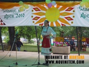 ЗОРКА ПЪРВАНОВА НАГРАЖДАВА НАШИ ПЕВЦИ