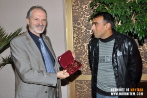ВРЪЧИХА КЛЮЧА НА ОБЩИНА ВЪЛЧЕДРЪМ НА БИВШ ДЕПУТАТ