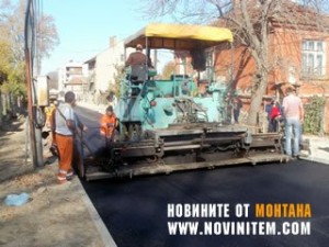 ОТВОРИХА ОТНОВО ПРОПАДНАЛА ОТ НАВОДНЕНИЕ УЛИЦА В ЛОМ