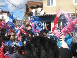 НОВАТА ГОДИНА ДОЙДЕ И ЗА РОМИТЕ!