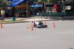 КОЛА УДАРИ СКУТЕР В ЦЕНТЪРА НА МОНТАНА