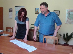77 см е дълга бюлетината за вота в неделя