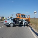 Микробус удари челно Фолксваген край Д. Церовене