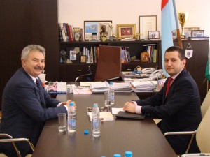 ЗАМ. МИНИСТЪР НА ОБРАЗОВАНИЕТО Е В МОНТАНА