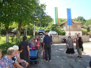 ДОЛНА ВЕРЕНИЦА СИ ВЪРНА ЧИТАЛИЩЕТО