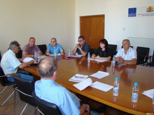 ПАРТИИТЕ СИ РАЗПРЕДЕЛИХА МЕСТАТА В СИК