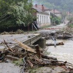 БЕДСТВЕНО ПОЛОЖЕНИЕ В ГЕОРГИ ДАМЯНОВО, РЕКА ОГОСТА СЕ ПОКАЧИ С 1,5 МЕТРА